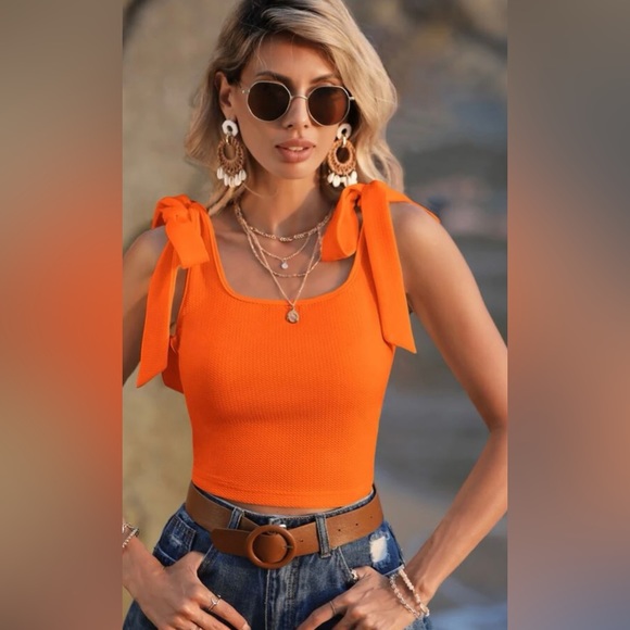Tops - Cropped orange top with bow tie straps